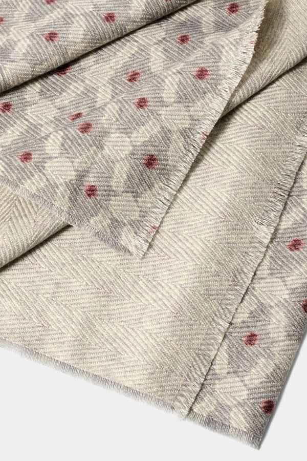 grey patterned scarf, men's patterned scarf, italian wool scarf, grey wool scarf, luxury men's scarf, elegant men's scarf, refined patterned scarf, tailored grey scarf, premium italian scarf, sophisticated men's scarf, timeless italian wool scarf, upscale men's scarf, classic grey scarf, italian craftsmanship scarf, premium men's wool scarf, refined italian patterned scarf